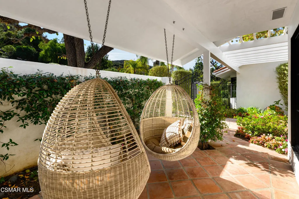 87 Pinecrest Road, Westlake Village, California 91361 home-pic-16