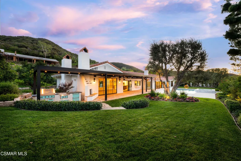 87 Pinecrest Road, Westlake Village, California 91361 home-pic-8