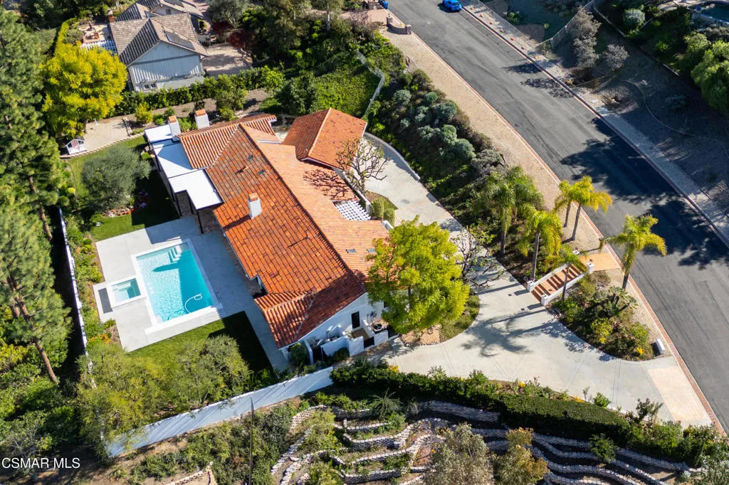 87 Pinecrest Road, Westlake Village, California 91361 home-pic-82