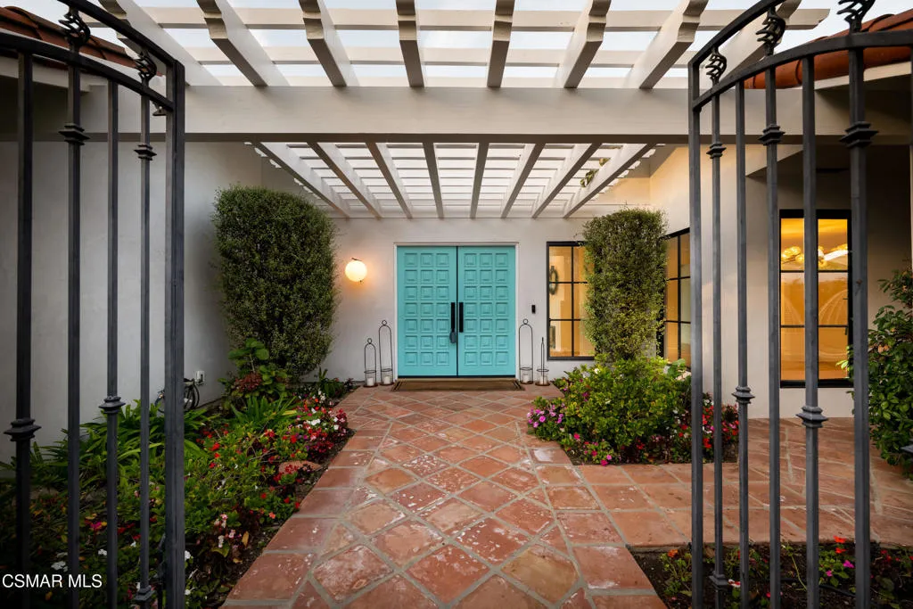 87 Pinecrest Road, Westlake Village, California 91361 home-pic-2
