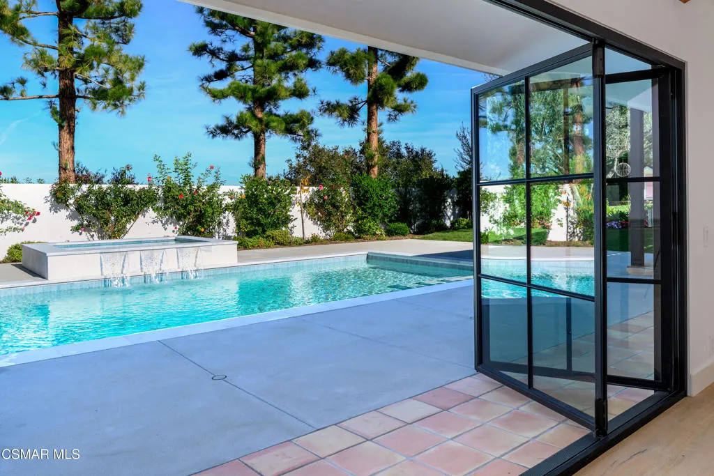 87 Pinecrest Road, Westlake Village, California 91361 home-pic-34