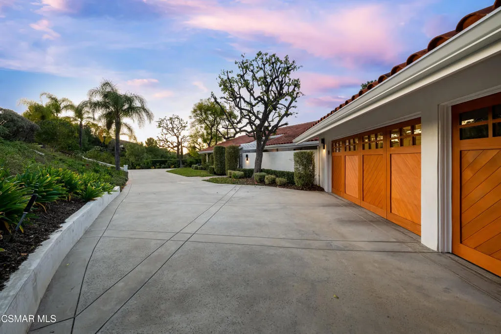 87 Pinecrest Road, Westlake Village, California 91361 home-pic-4