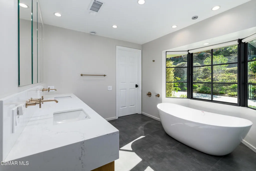87 Pinecrest Road, Westlake Village, California 91361 home-pic-60