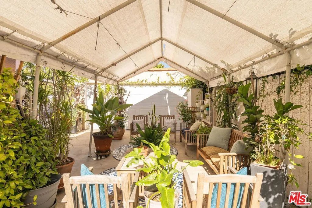 6603 Willoughby Avenue, Los Angeles, California 90038 home-pic-23