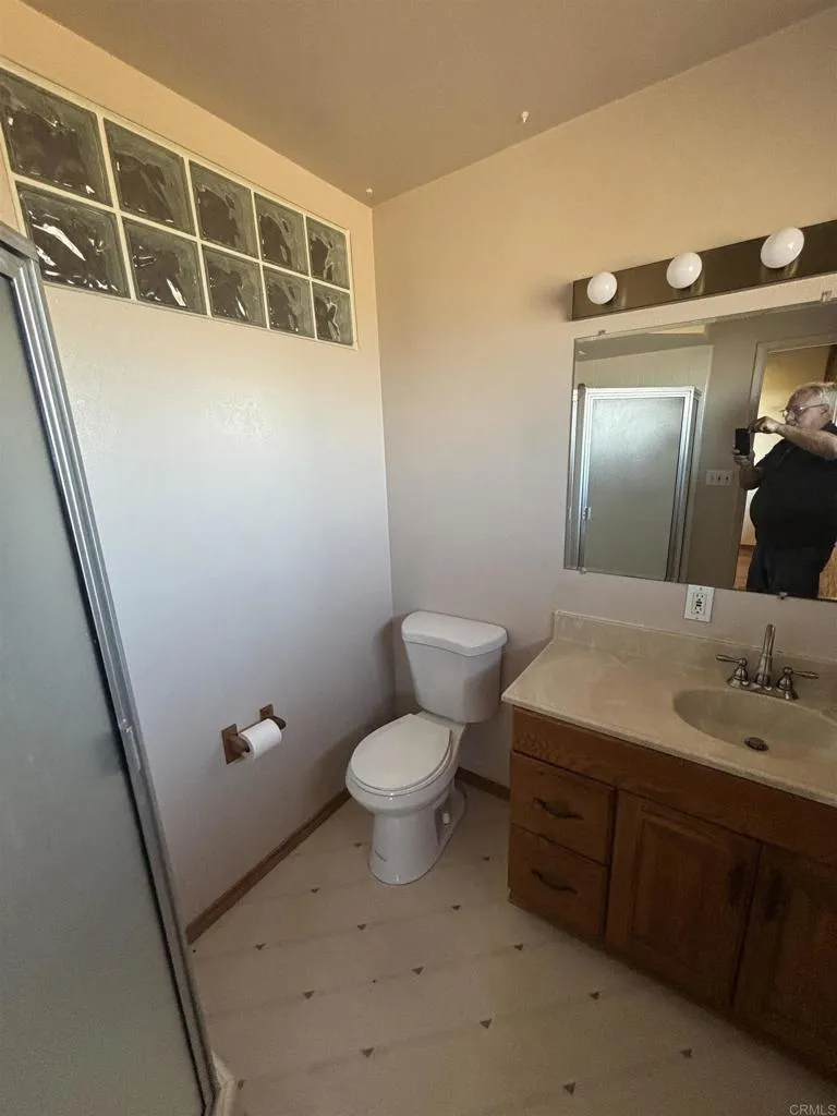 10050 Cristobal Drive, Spring Valley, California 91977 home-pic-14