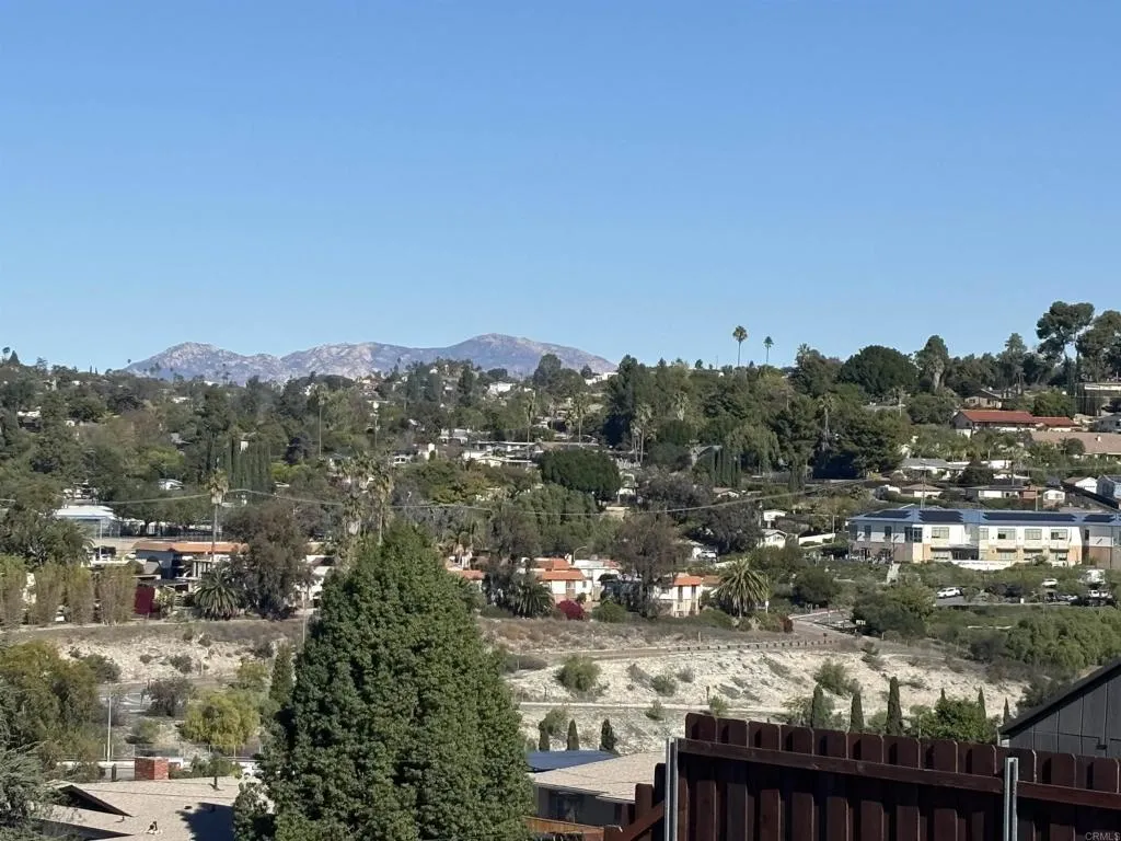 10050 Cristobal Drive, Spring Valley, California 91977 home-pic-38