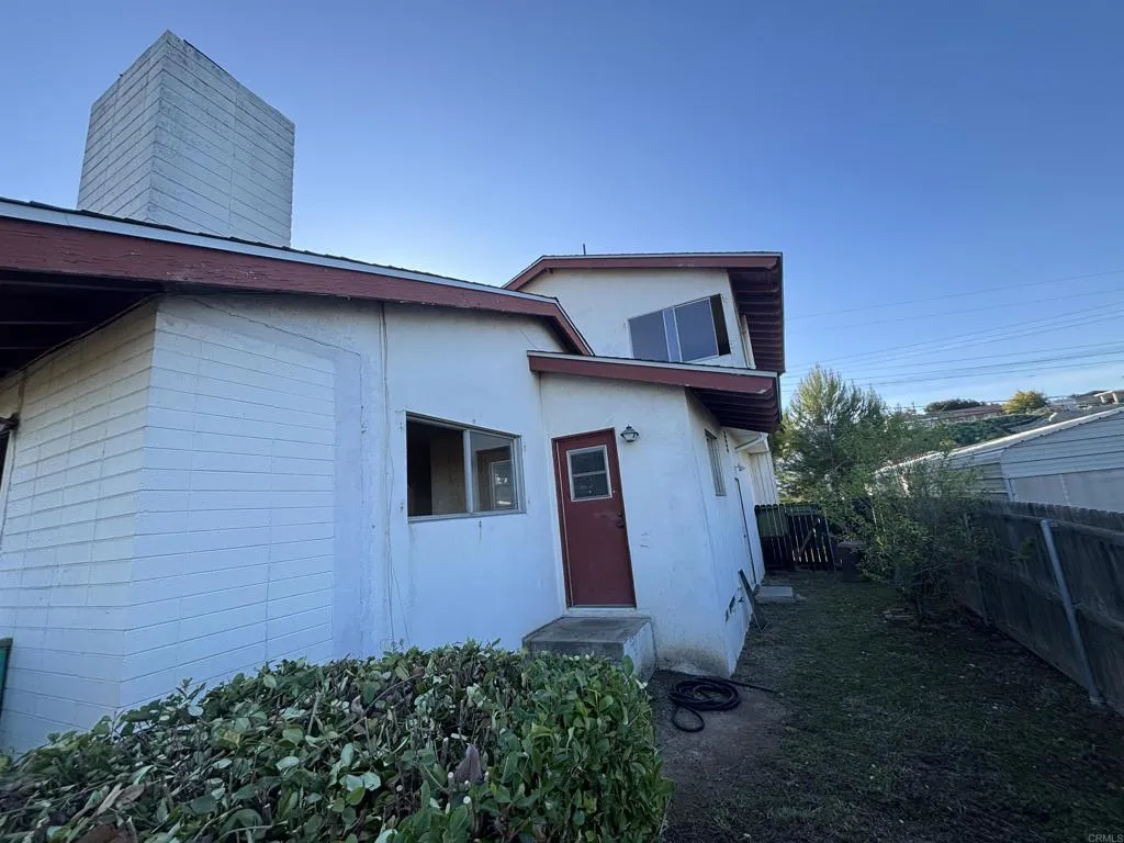 10050 Cristobal Drive, Spring Valley, California 91977 home-pic-28