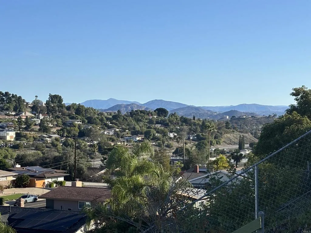 10050 Cristobal Drive, Spring Valley, California 91977 home-pic-32