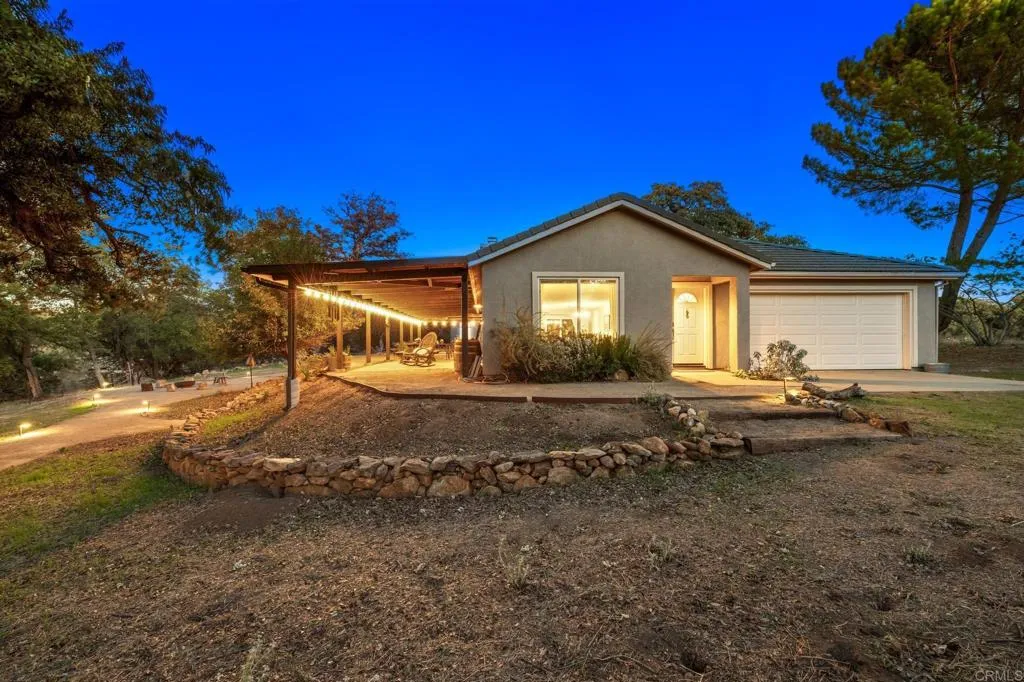 25258 Black Canyon Road, Santa Ysabel, California 92070 home-pic-33