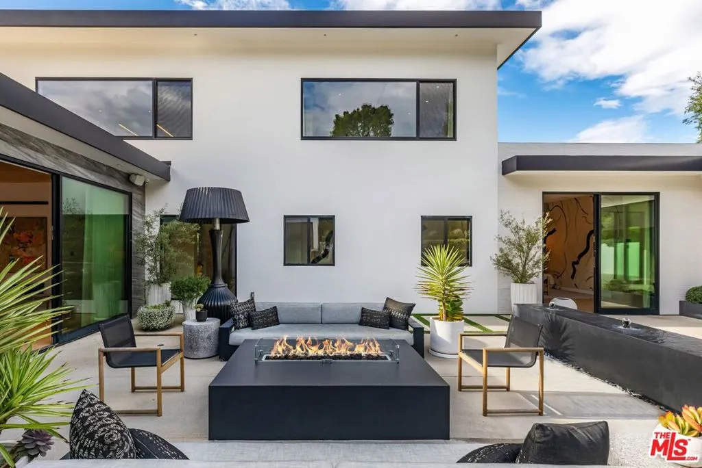 9455 Eden Drive, Beverly Hills, California 90210 home-pic-26