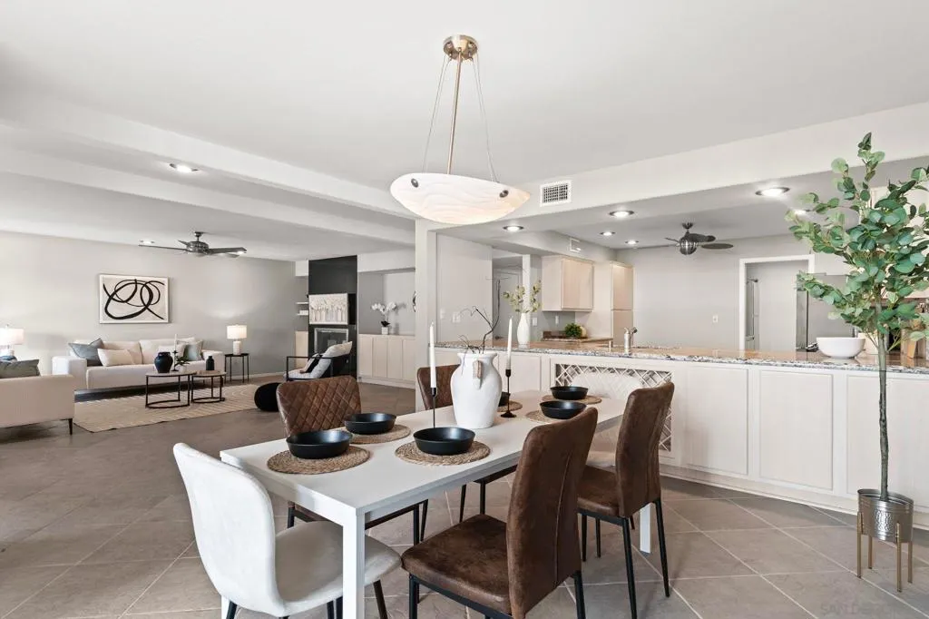 2552 Navarra Dr A, Carlsbad, California 92009 home-pic-6