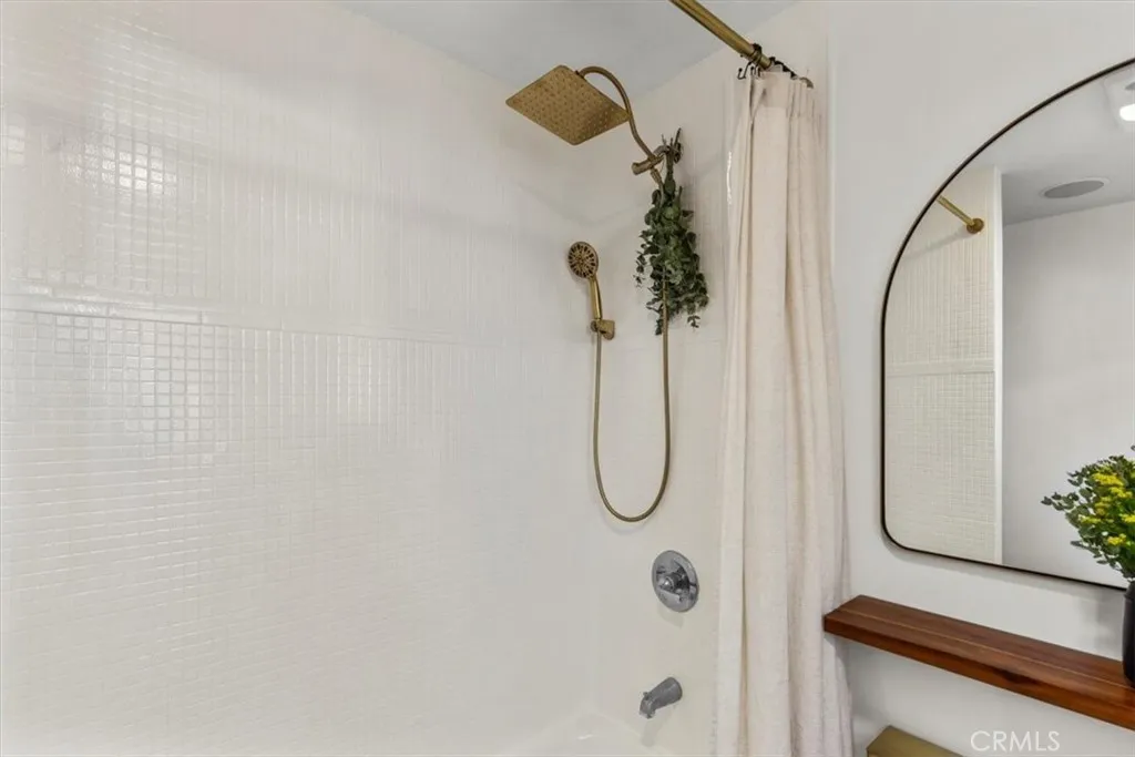 2207 - 2009 Apex Avenue, Los Angeles, California 90039 home-pic-21