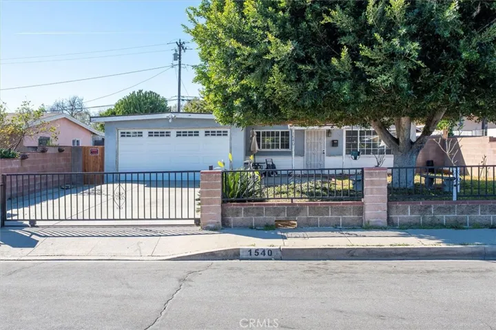 1540 Pico, San Fernando, California 91340