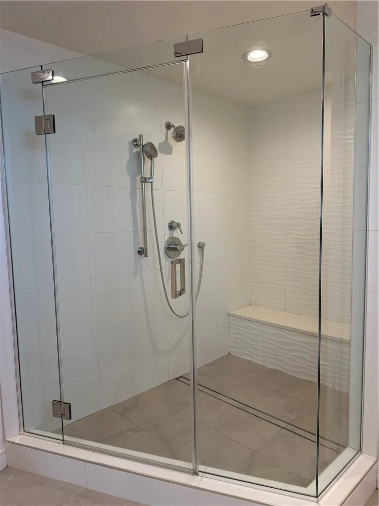 1025 White Knoll, Los Angeles, California 90012 home-pic-10