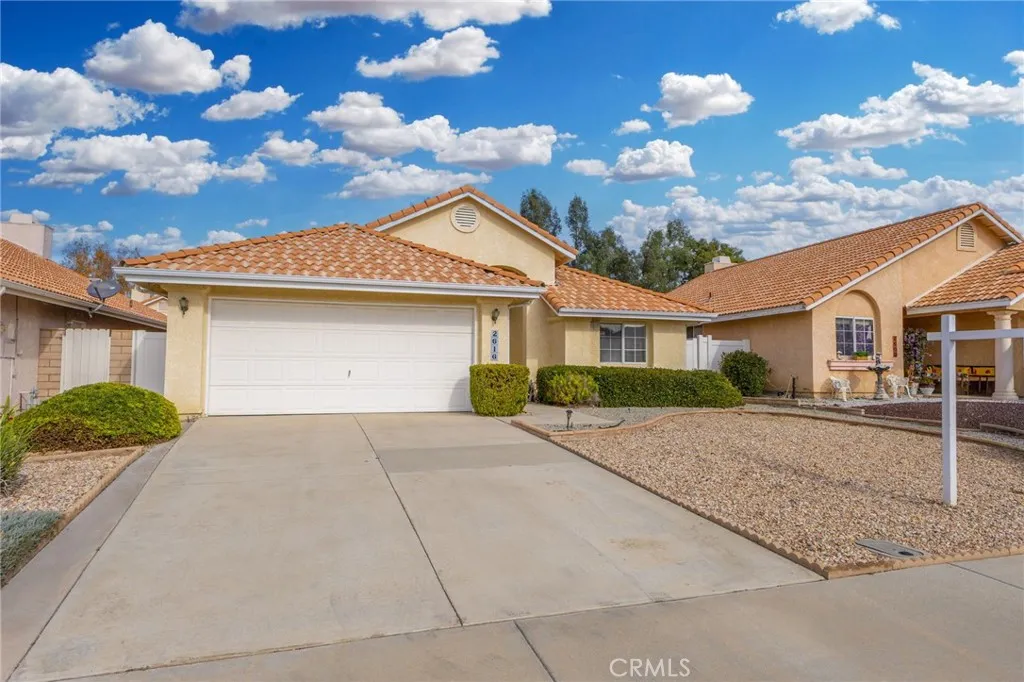 2616 La Paz Avenue, Hemet, California 92545 home-pic-1