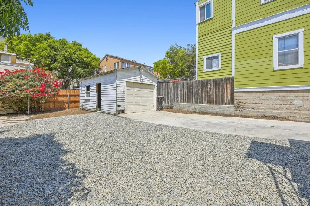 1936 38 Broadway, San Diego, California 92102 home-pic-30