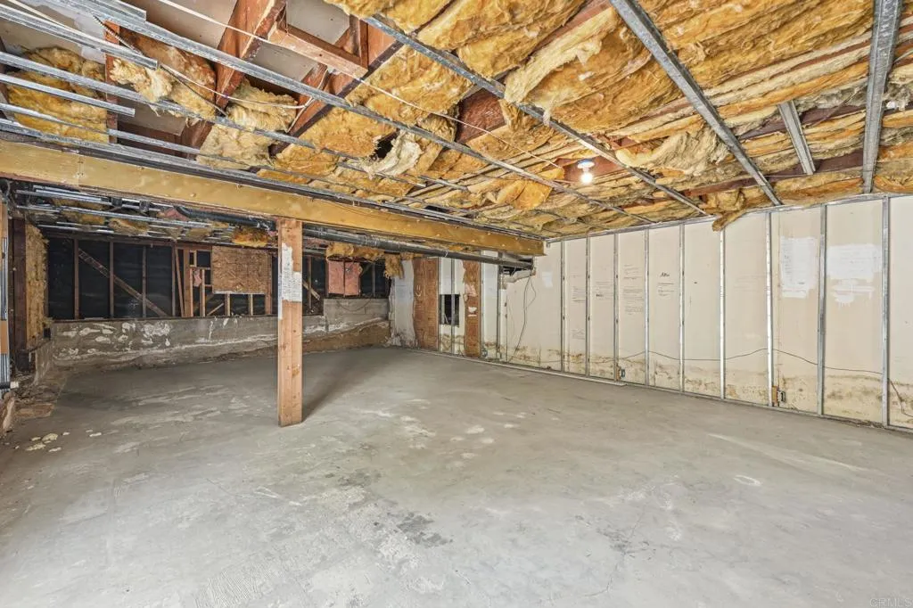 1936 38 Broadway, San Diego, California 92102 home-pic-33