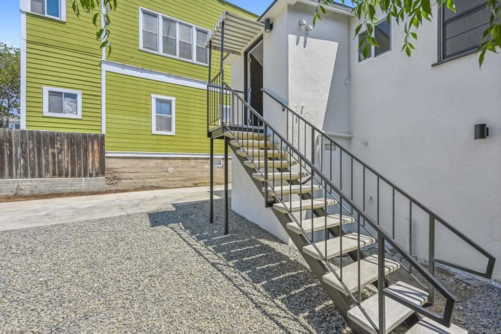 1936 38 Broadway, San Diego, California 92102 home-pic-15