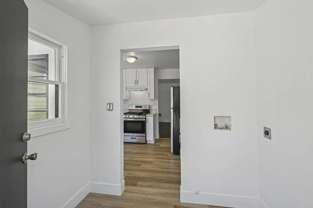 1936 38 Broadway, San Diego, California 92102 home-pic-16