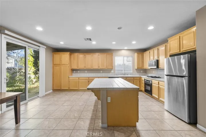 43891 42nd Street W, Lancaster, California 93536