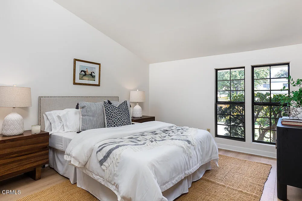 13017 Barto Drive, Granada Hills, California 91344 home-pic-18