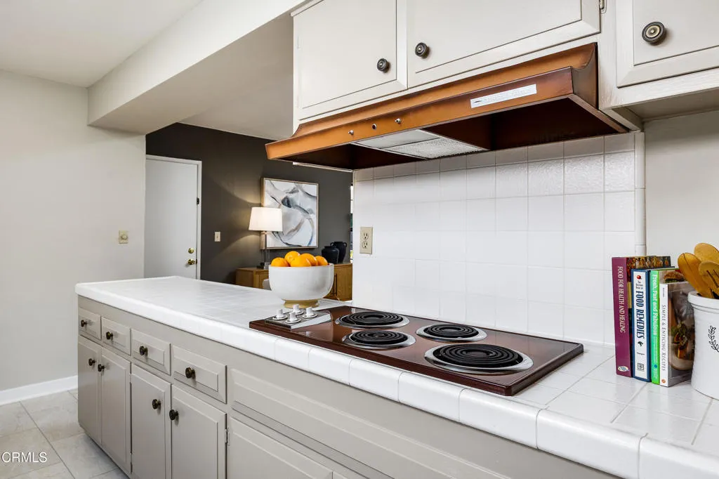 13017 Barto Drive, Granada Hills, California 91344 home-pic-5