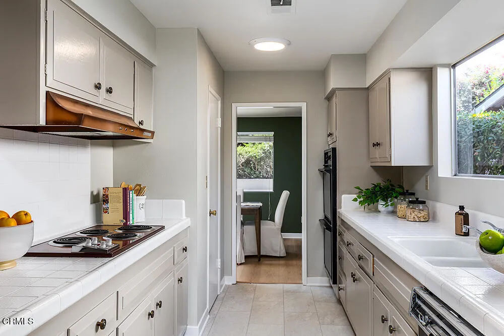 13017 Barto Drive, Granada Hills, California 91344 home-pic-6