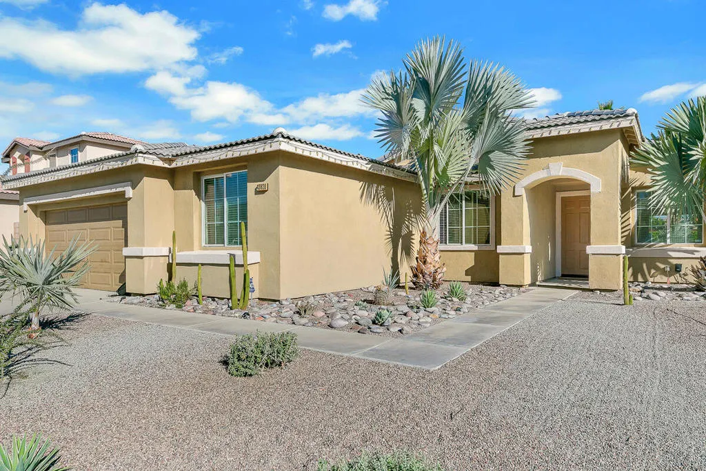43820 Cape Cod Court, Indio, California 92203 home-pic-29