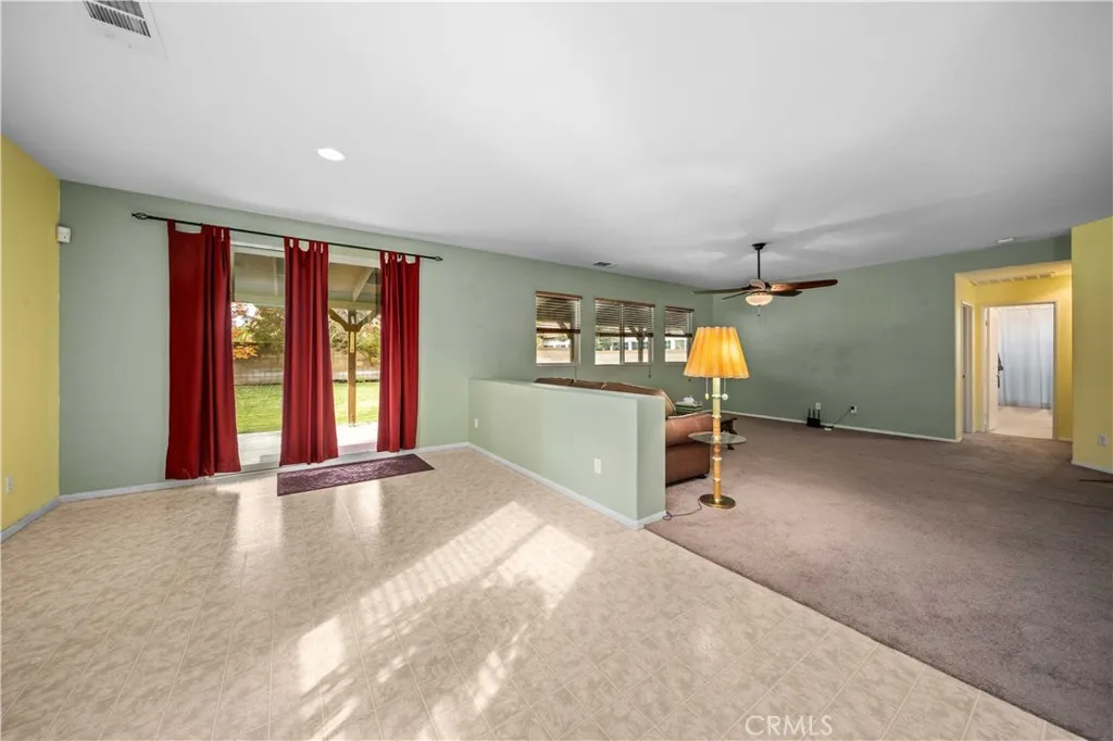 43219 Fanchon Avenue, Lancaster, California 93536 home-pic-16