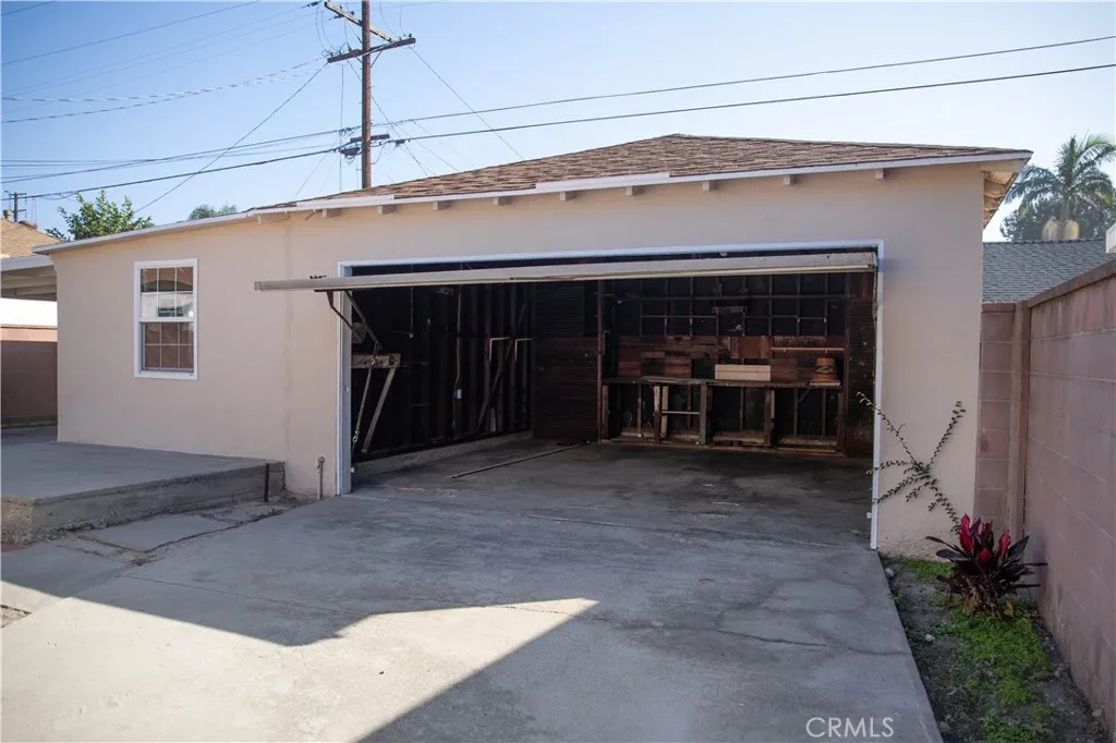 9726 Kauffman Avenue, South Gate, California 91355 home-pic-31