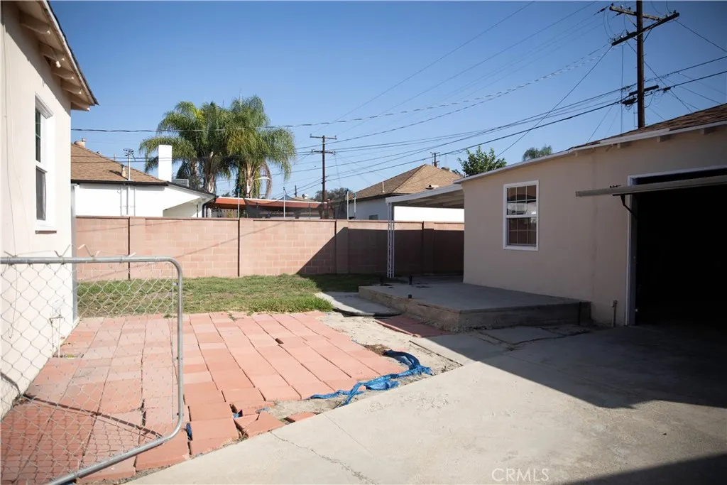 9726 Kauffman Avenue, South Gate, California 91355 home-pic-29
