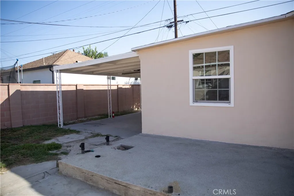 9726 Kauffman Avenue, South Gate, California 91355 home-pic-30