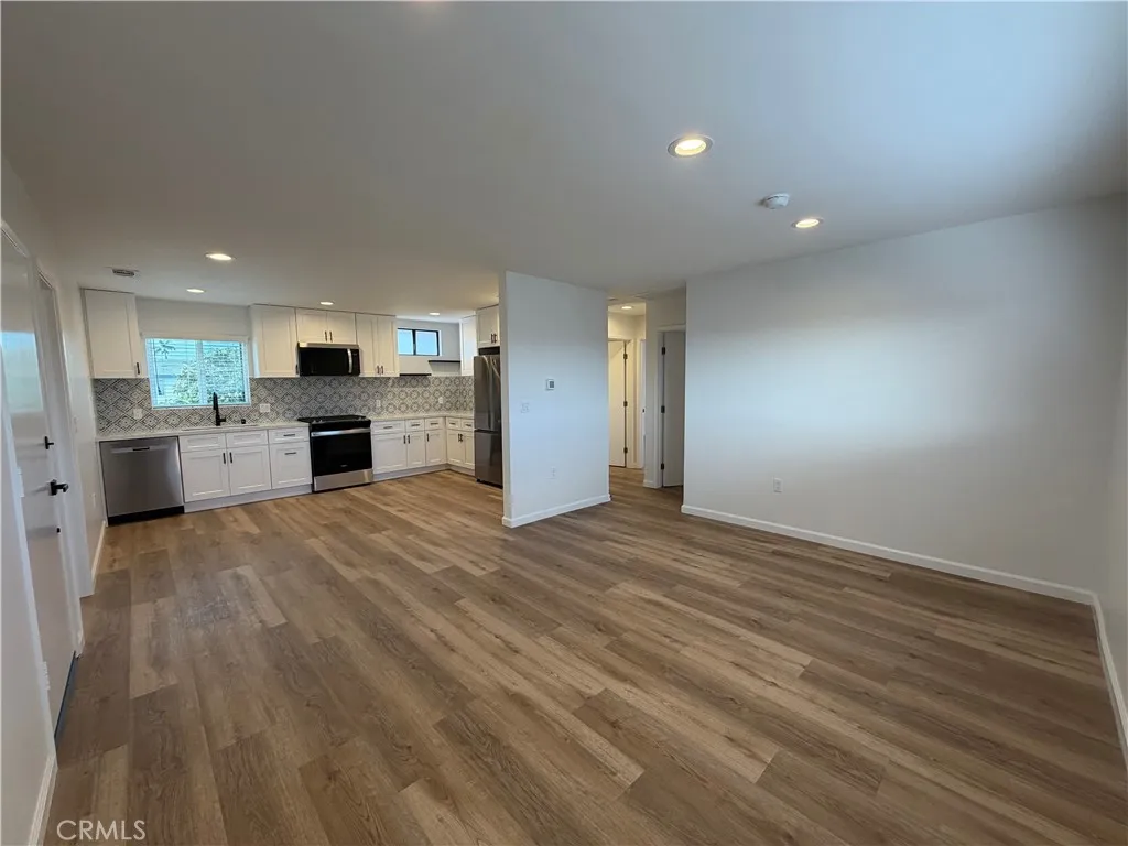 1303 W 163rd St, Gardena, California 90247 home-pic-23