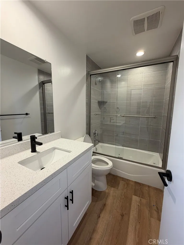 1303 W 163rd St, Gardena, California 90247 home-pic-24
