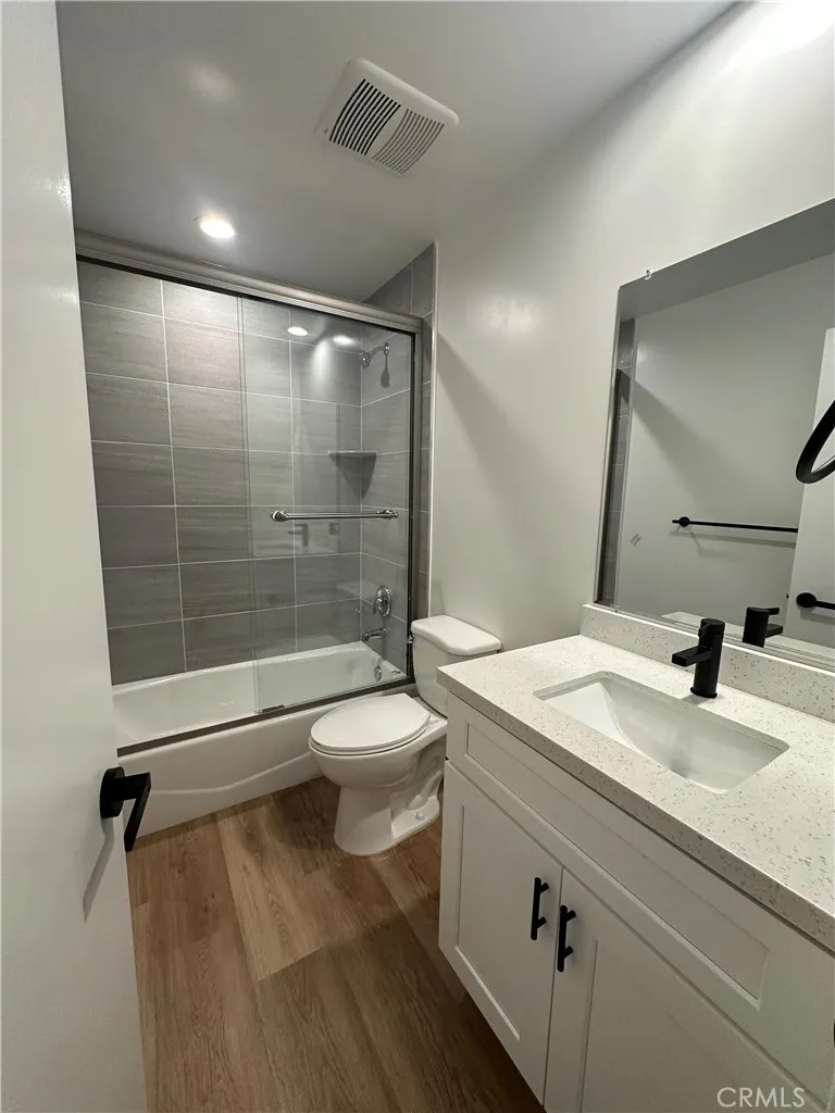 1303 W 163rd St, Gardena, California 90247 home-pic-15