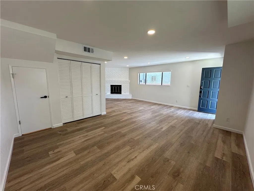 1303 W 163rd St, Gardena, California 90247 home-pic-1