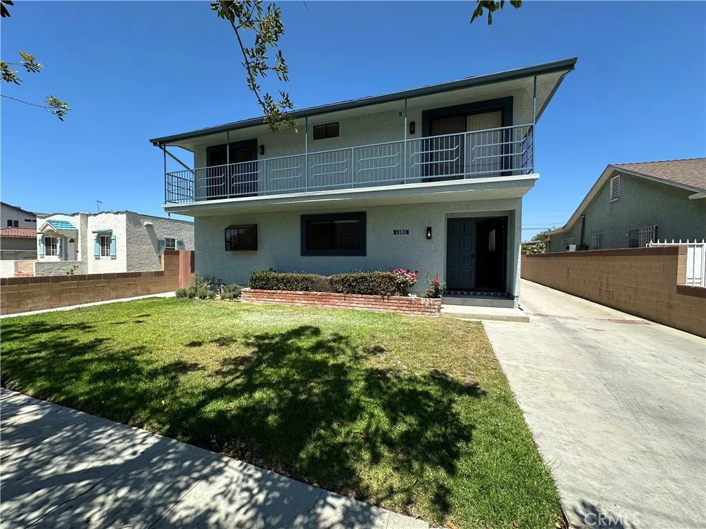 1303 W 163rd St, Gardena, California 90247 home-pic-0