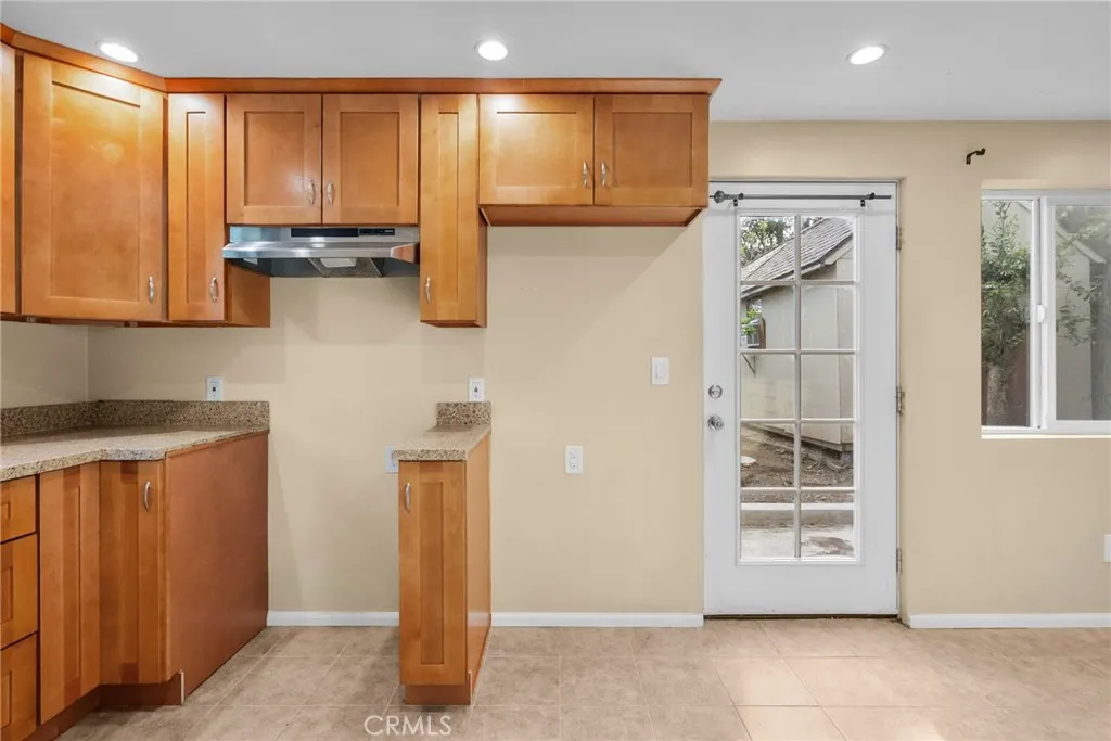 13191 13189 Herron Street, Sylmar, California 91342 home-pic-8