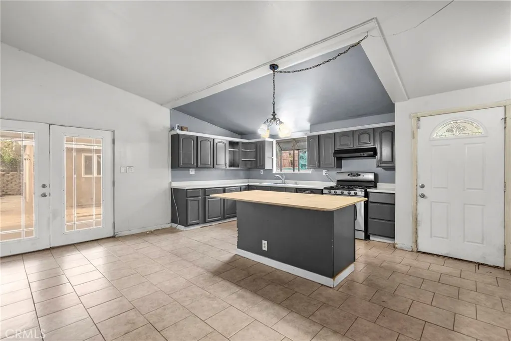 13191 13189 Herron Street, Sylmar, California 91342 home-pic-13