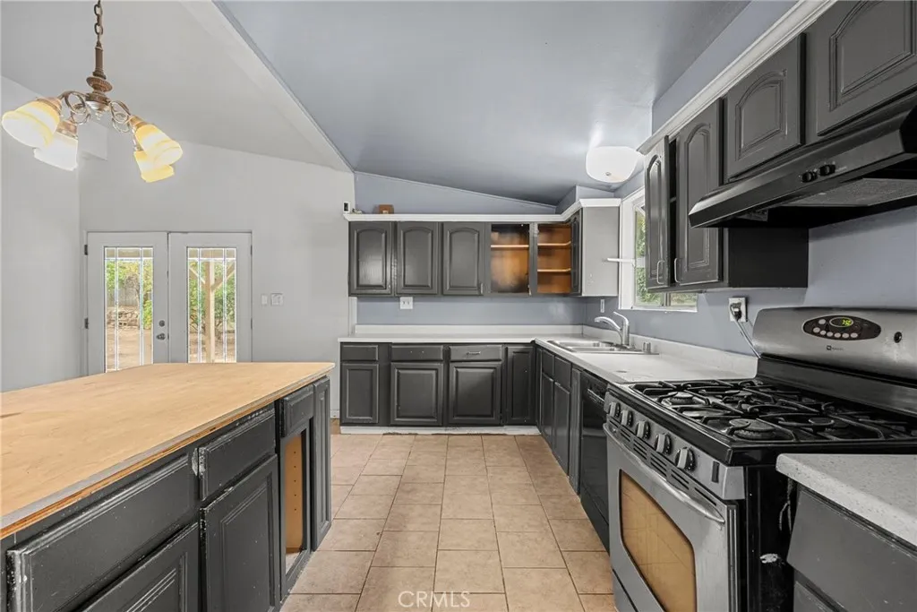 13191 13189 Herron Street, Sylmar, California 91342 home-pic-16