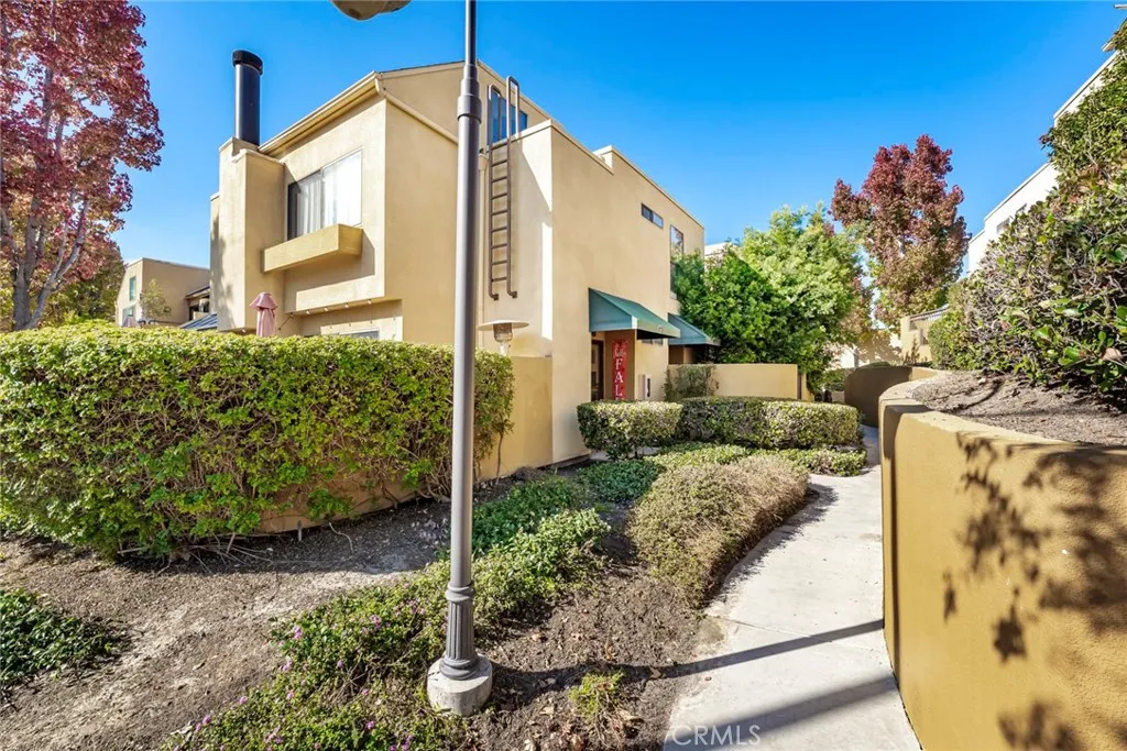 25712 Le Parc 48, Lake Forest, California 92630 home-pic-22