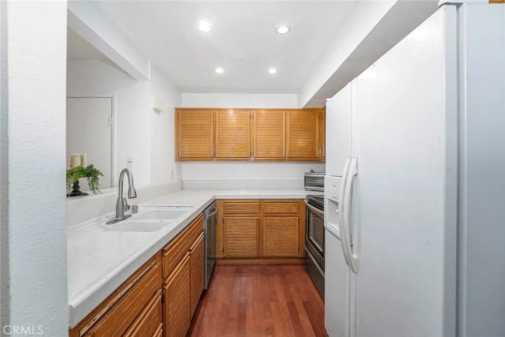 25712 Le Parc 48, Lake Forest, California 92630 home-pic-11