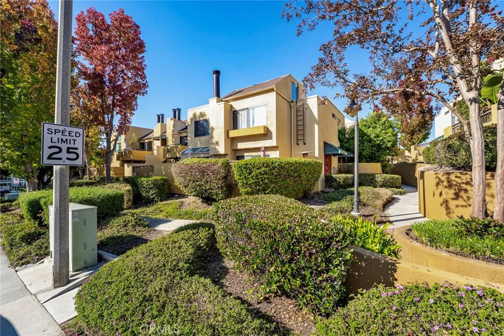 25712 Le Parc 48, Lake Forest, California 92630 home-pic-23