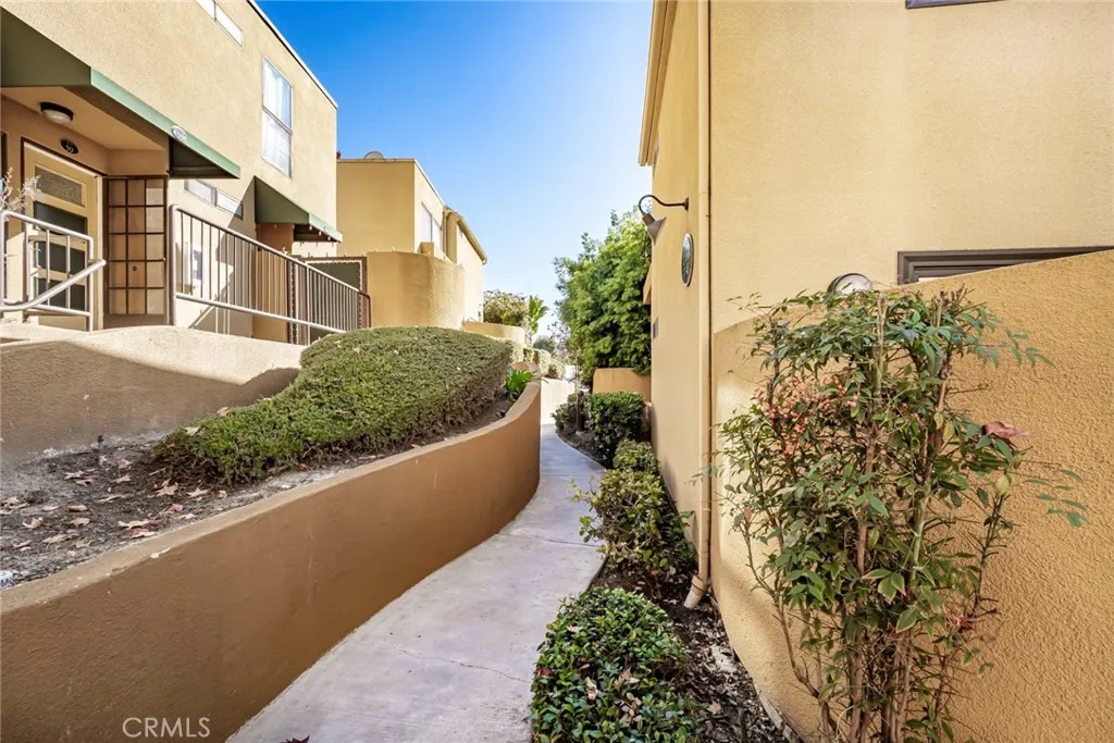 25712 Le Parc 48, Lake Forest, California 92630 home-pic-24