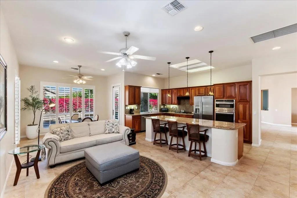 78638 Sunrise Canyon Avenue, Palm Desert, California 92211 home-pic-4