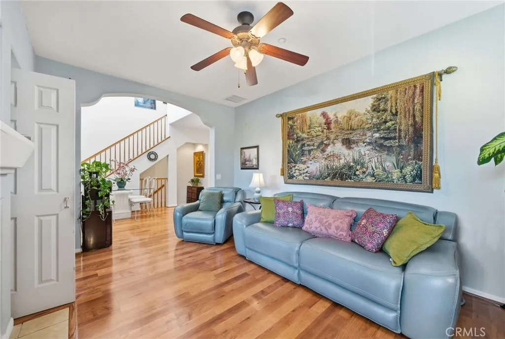 24731 Valleywalk Street 5, Murrieta, California 92562 home-pic-8