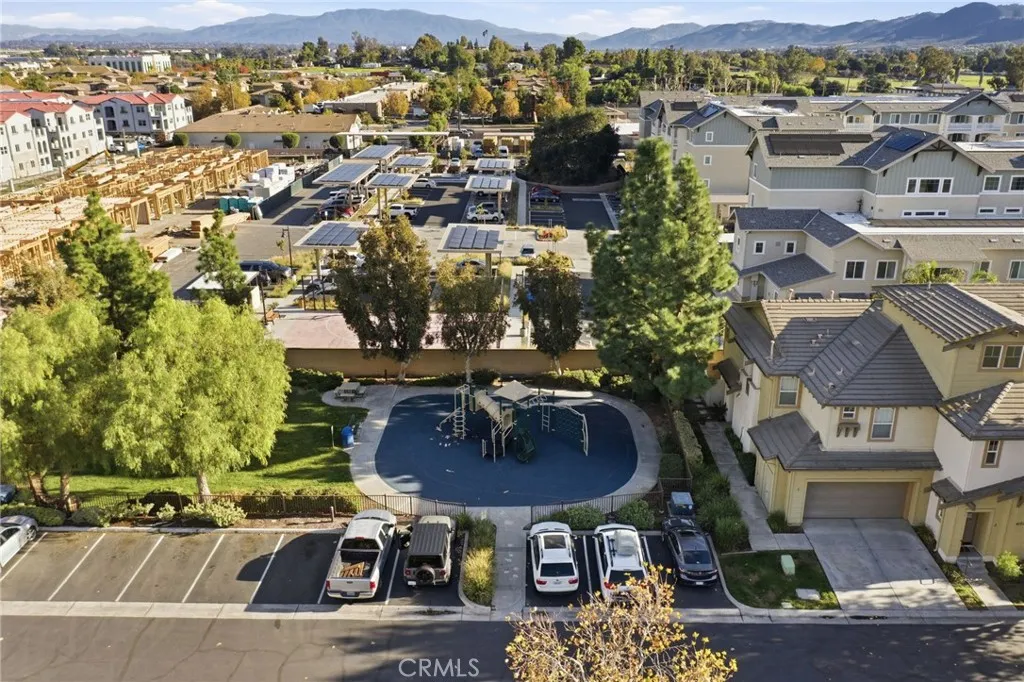 24731 Valleywalk Street 5, Murrieta, California 92562 home-pic-32