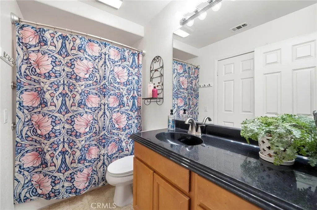 24731 Valleywalk Street 5, Murrieta, California 92562 home-pic-18