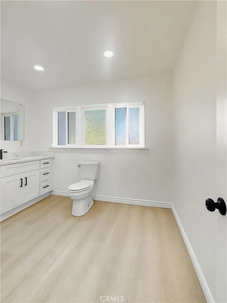 41809 22nd St W, Palmdale, California 93551 home-pic-17