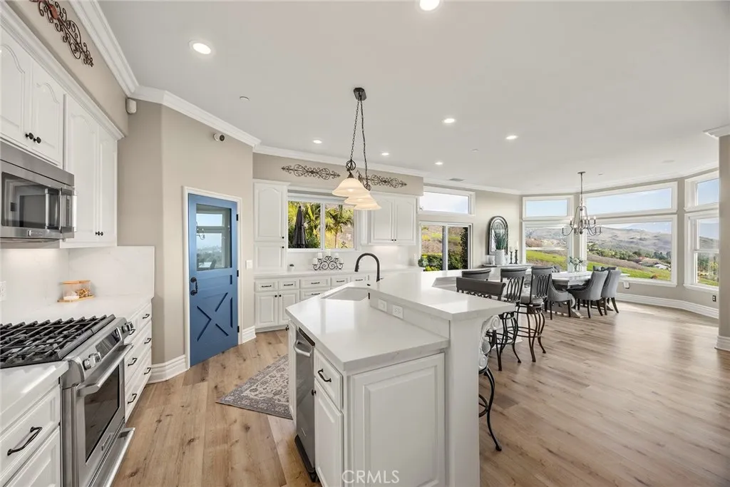 3871 Crest, Yorba Linda, California 92886 home-pic-12